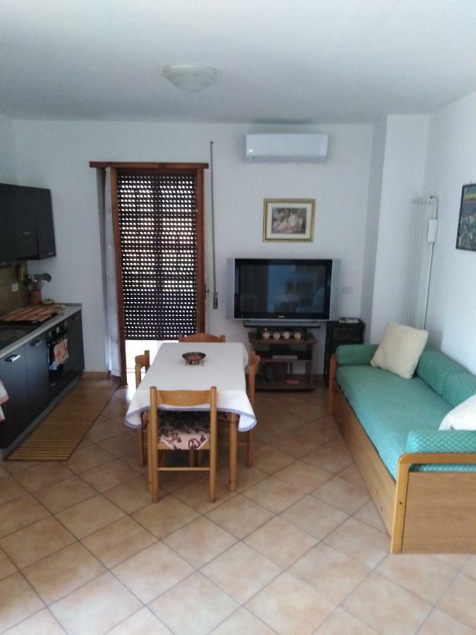 Apartament L'Oasi Di Alice Sermoneta Zewnętrze zdjęcie